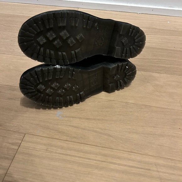 Brand new never worn 1460 SERENA Leather FAUX FUR LINED LACE UP BOOTS - Picture 5 of 5